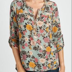 🩵 Les Serein Kai Split Neck Blouse NWT Size M Stitch Fix Exclusive